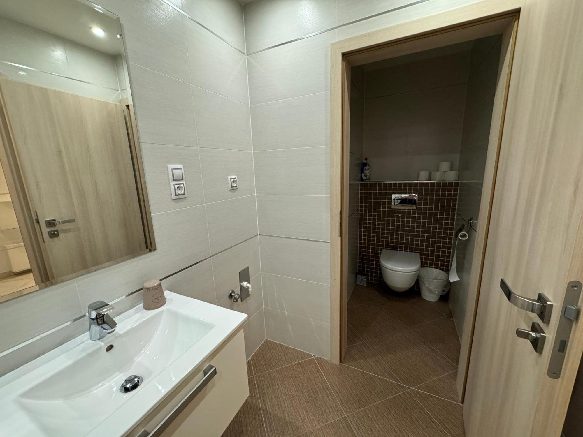 In Garden Towers Апартаменти Прага